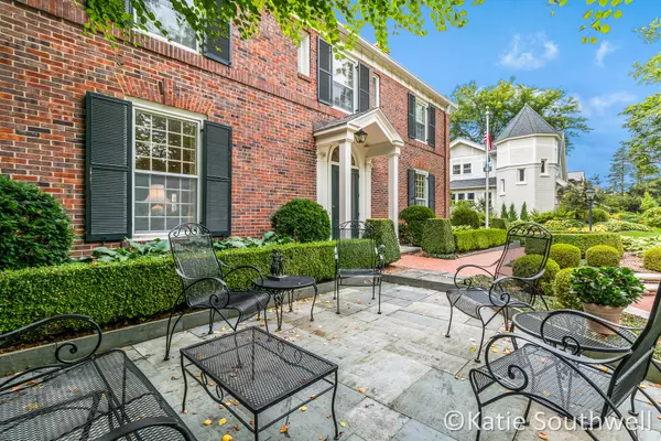 East Grand Rapids, MI 49506,649 Cambridge BLVD SE