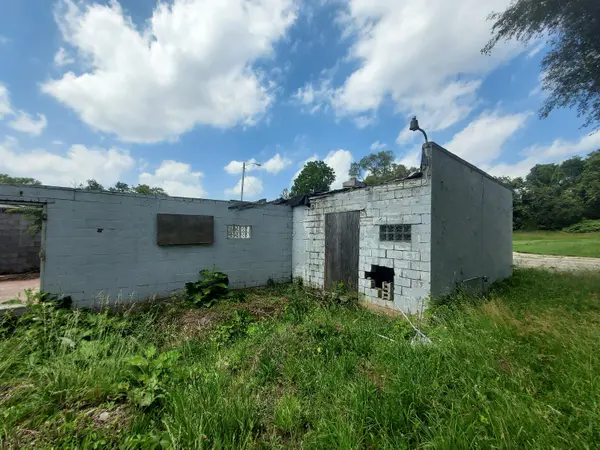 Battle Creek, MI 49037,695 W Michigan AVE