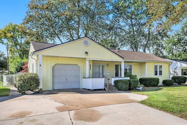 Battle Creek, MI 49015,227 Clover LN