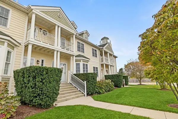 109 E Mechanic ST, New Buffalo, MI 49117