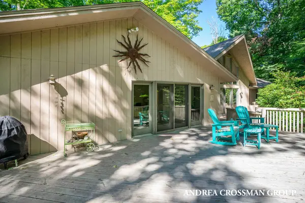 South Haven, MI 49090,1247 Hemlock DR