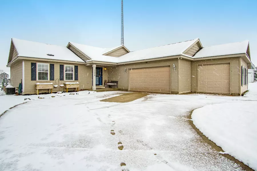 3174 60th ST, Hamilton, MI 49419