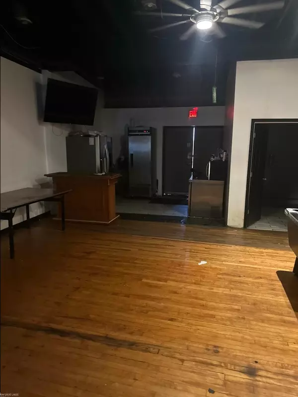 Detroit, MI 48224,15132 - 15126 Harper AVE