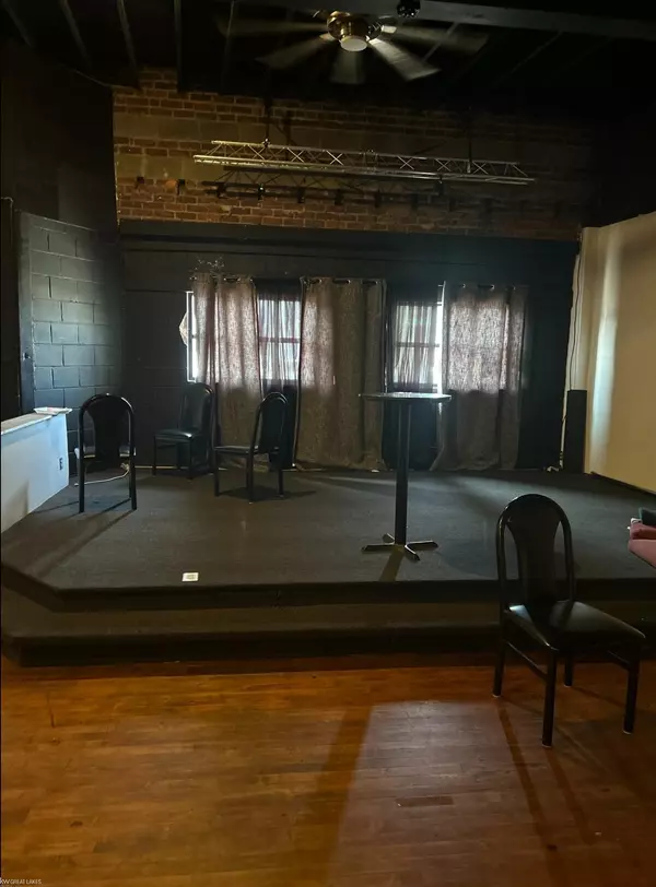 Detroit, MI 48224,15132 - 15126 Harper AVE