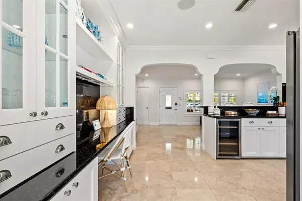 Fort Lauderdale, FL 33304,710 NE 16th Ave