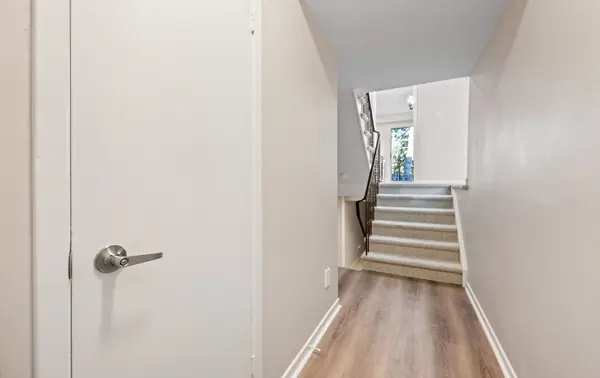 Toronto W08, ON M9C 4Y2,18 Silver Shadow PATH