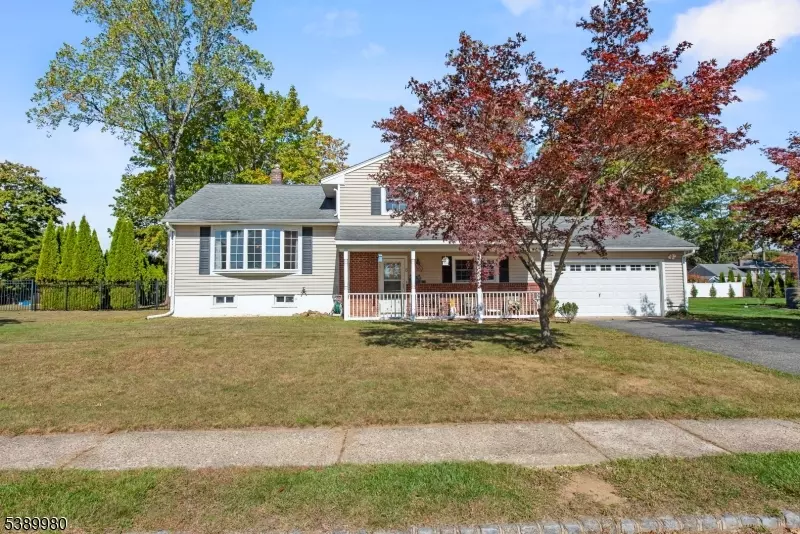 6 Henry St, Roxbury Twp., NJ 07876