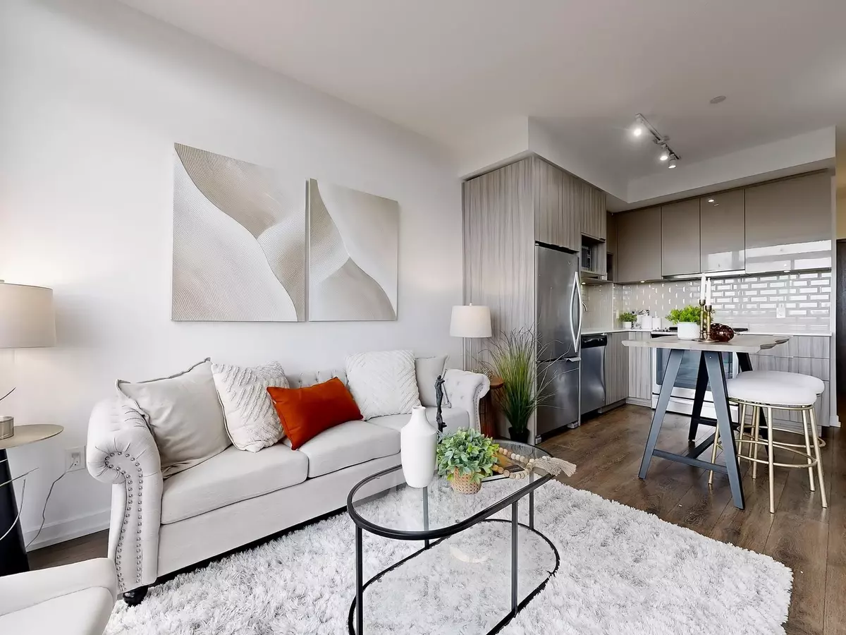 Toronto C15, ON M2J 0E2,52 Forest Manor RD #621