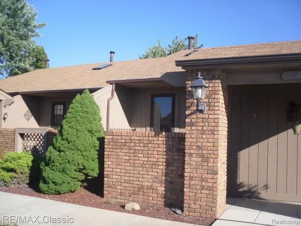 South Lyon, MI 48178,62067 Ticonderoga #3