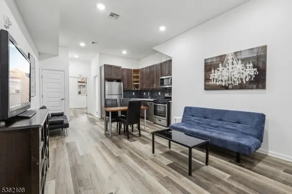 430 Ocean Ave, Jersey City, NJ 07305