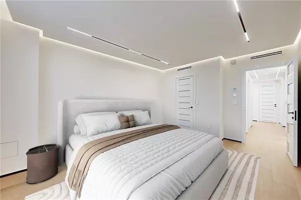 Brooklyn, NY 11235,55 Oceana DR East #4