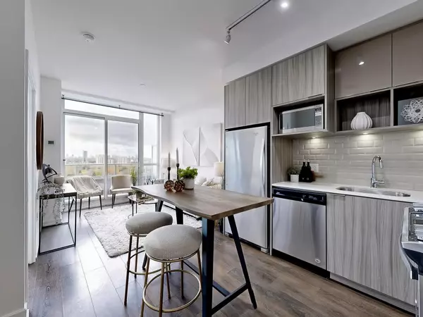 Toronto C15, ON M2J 0E2,52 Forest Manor RD #621