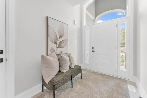 Hamilton, ON L0R 1W0,198 Kellogg AVE