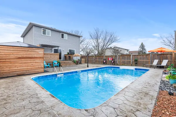 Welland, ON L3C 7H1,427 Trillium AVE