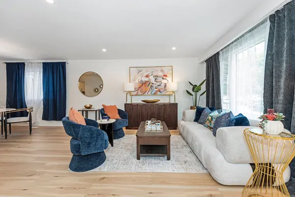 Hamilton, ON L8E 1G4,60-62 Delawana DR