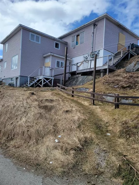 4 Lakeshore Road, Port Aux Basques, NL A0M1C0