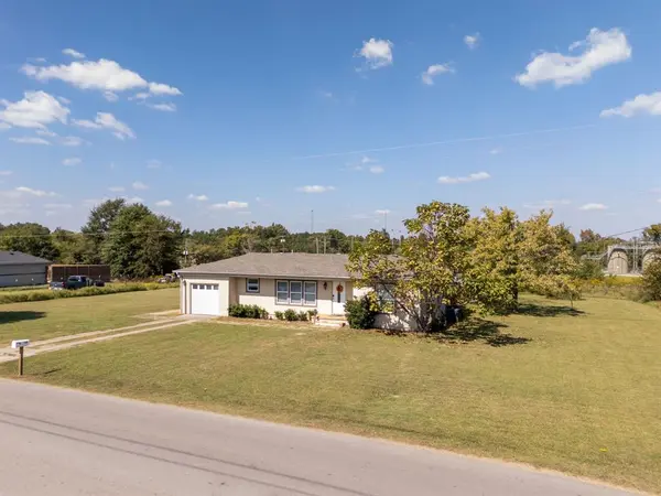 Van, TX 75790,429 E Ohio Street