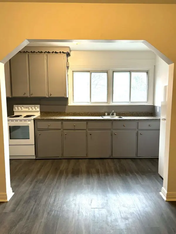 Vanier And Kingsview Park, ON K1L 7E1,187 Bradley AVE #3