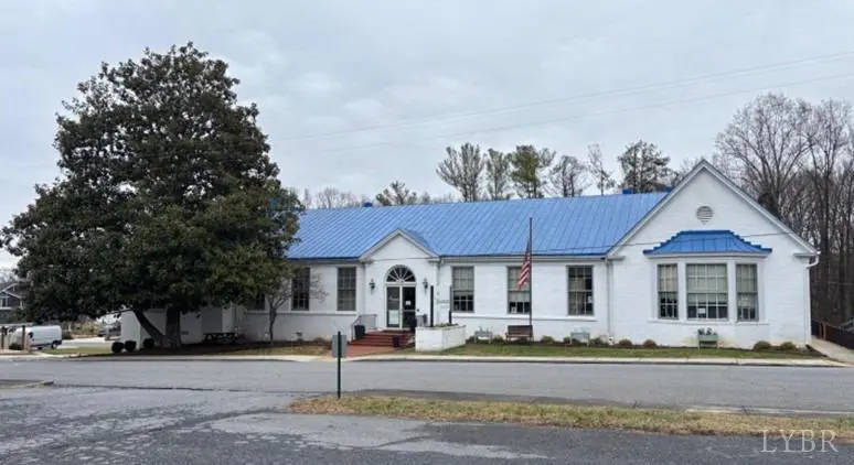 Lynchburg, VA 24501,3024 Forest Hills CIR