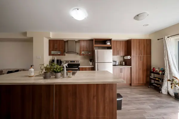 Whitby, ON L1R 0N8,67 Donald Fleming WAY #106