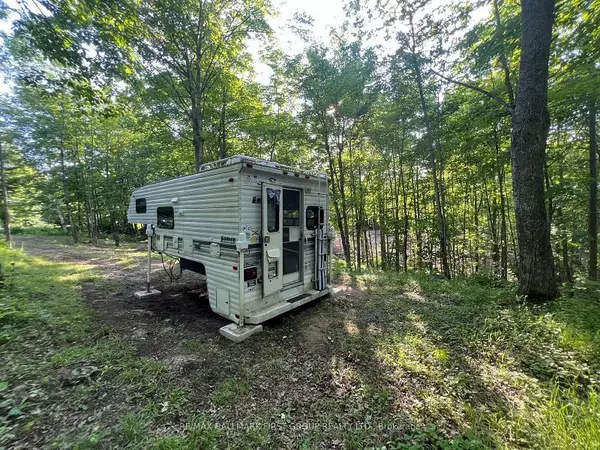 Hastings Highlands, ON K0J 1L0,678 Centreview RD