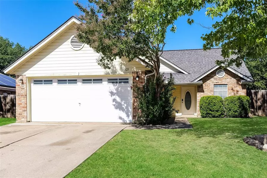 6329 N Park Drive, Watauga, TX 76148