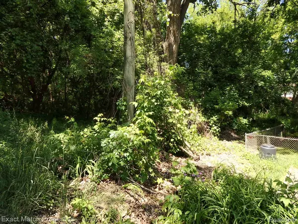 Auburn Hills, MI 48326,Lot 26 N. Lake Angelus Rd.