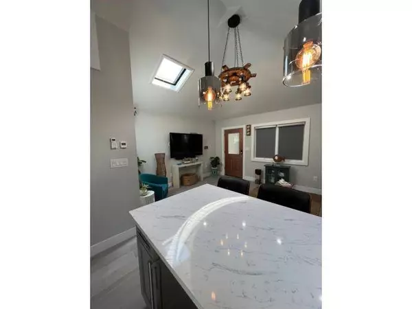 Rockaway Park, NY 11694,190 Beach 109th ST