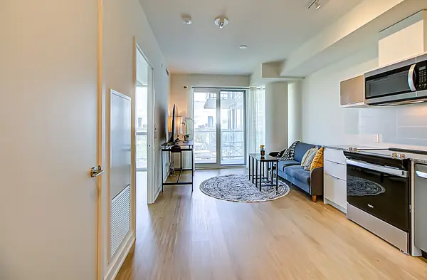 Toronto C13, ON M3A 0A7,10 Deerlick CT #1107