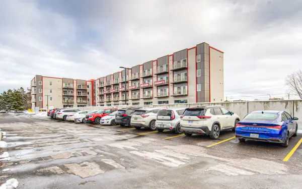 Kitchener, ON N2M 5M9,301 Westmount RD #221