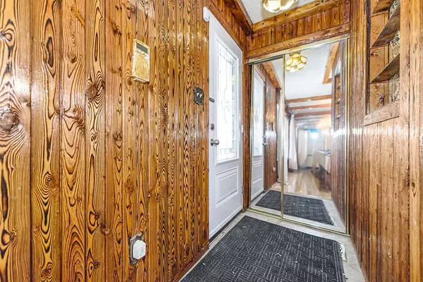 Hamilton, ON L8H 1P1,58 Eastvale PL