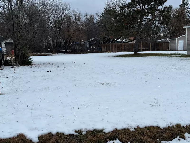 68 Riverside AVE, South River, ON P0A 1X0