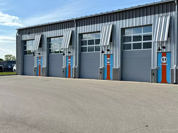 Pontiac, MI 48341,50 PIT LN