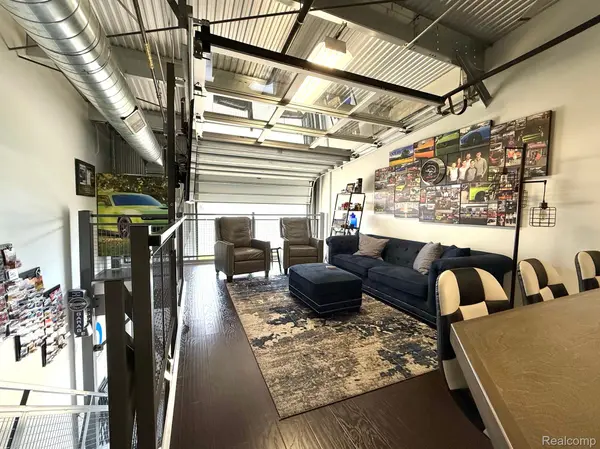 Pontiac, MI 48341,50 PIT LN