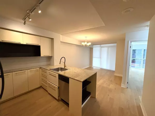 Toronto C08, ON M5B 1L4,25 Carlton ST #326