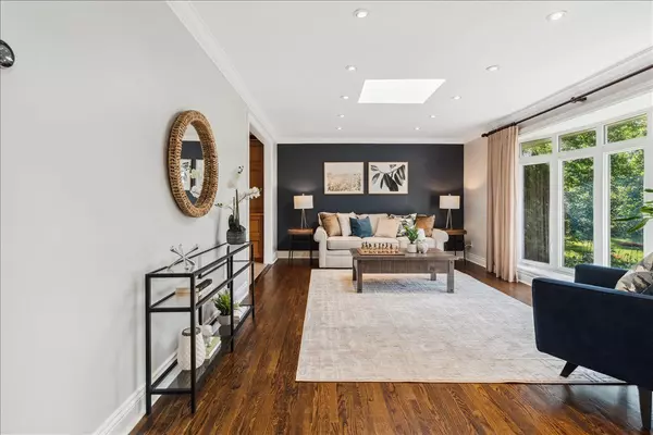 Mississauga, ON L5H 1S6,1424 Indian RD