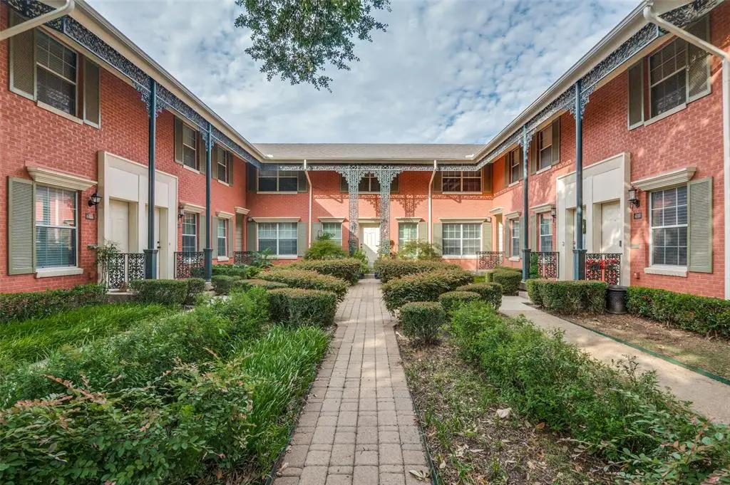 Dallas, TX 75219,4711 Bradford Drive #4711B