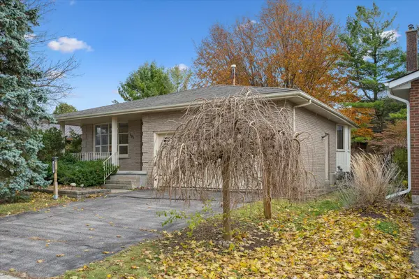 131 Woodbend CRES, Waterloo, ON N2T 1G9