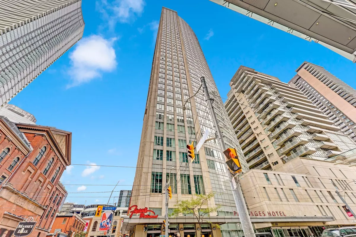 Toronto C08, ON M5B 2R3,210 Victoria ST #4407