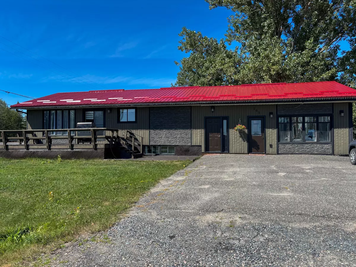 Temiskaming Shores, ON P0J 1P0,203 Roland RD