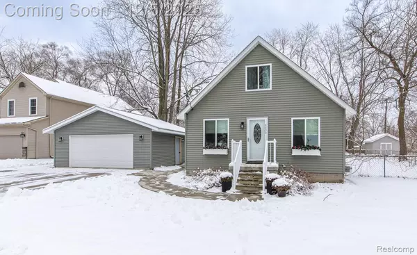4632 2nd ST, Clarkston, MI 48346
