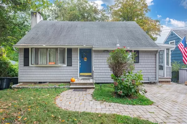 239 Skyline Lake Dr, Ringwood Boro, NJ 07456