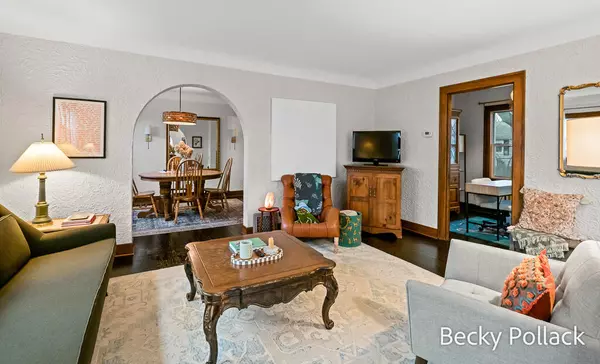 Holland, MI 49423,131 W 27th ST