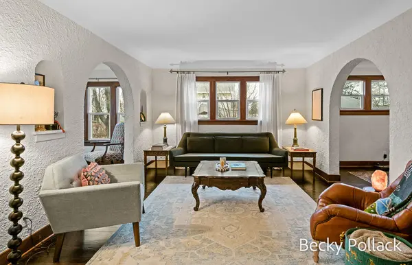 Holland, MI 49423,131 W 27th ST