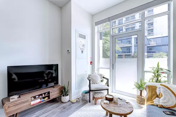 Toronto C15, ON M2J 0C9,50 Ann O'reilly RD #107A