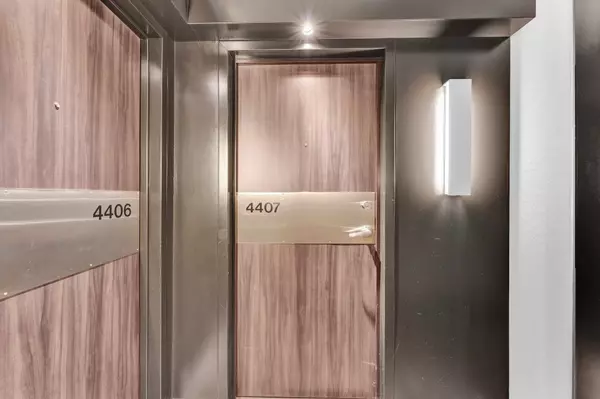 Toronto C08, ON M5B 2R3,210 Victoria ST #4407