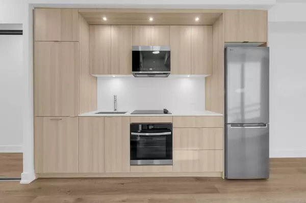 Toronto W08, ON M9A 3K1,60 Central Park Roadway N/A #611