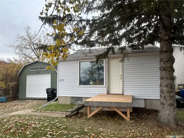 321 WHITE STREET, Bienfait, SK S0C 0M0