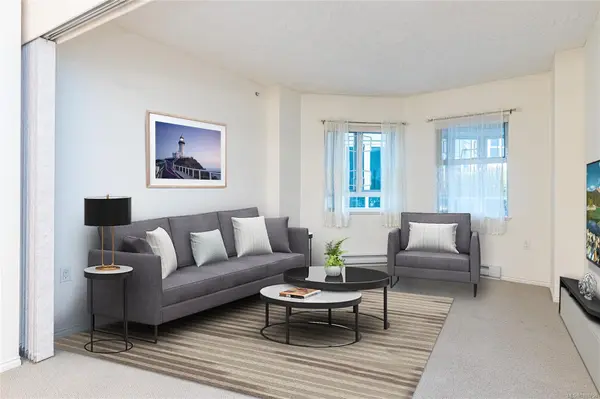 Saanich, BC V8P 5T7,1521 Church Ave #105