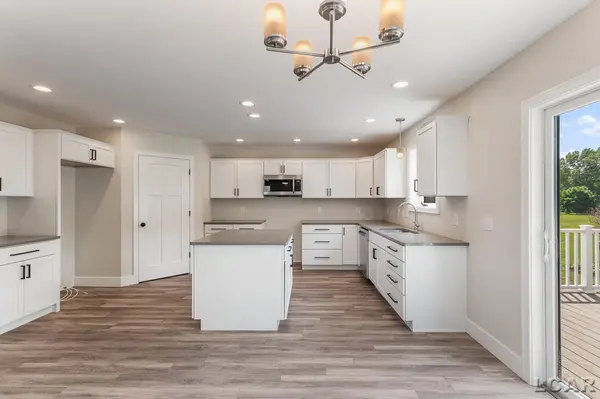 Adrian, MI 49221,3256 Pender